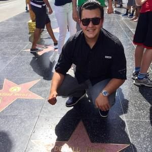 Meet your Posher, Eduardo j.